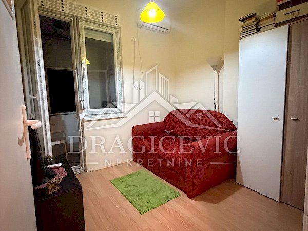 Garsonjera na Vračaru 21 m2