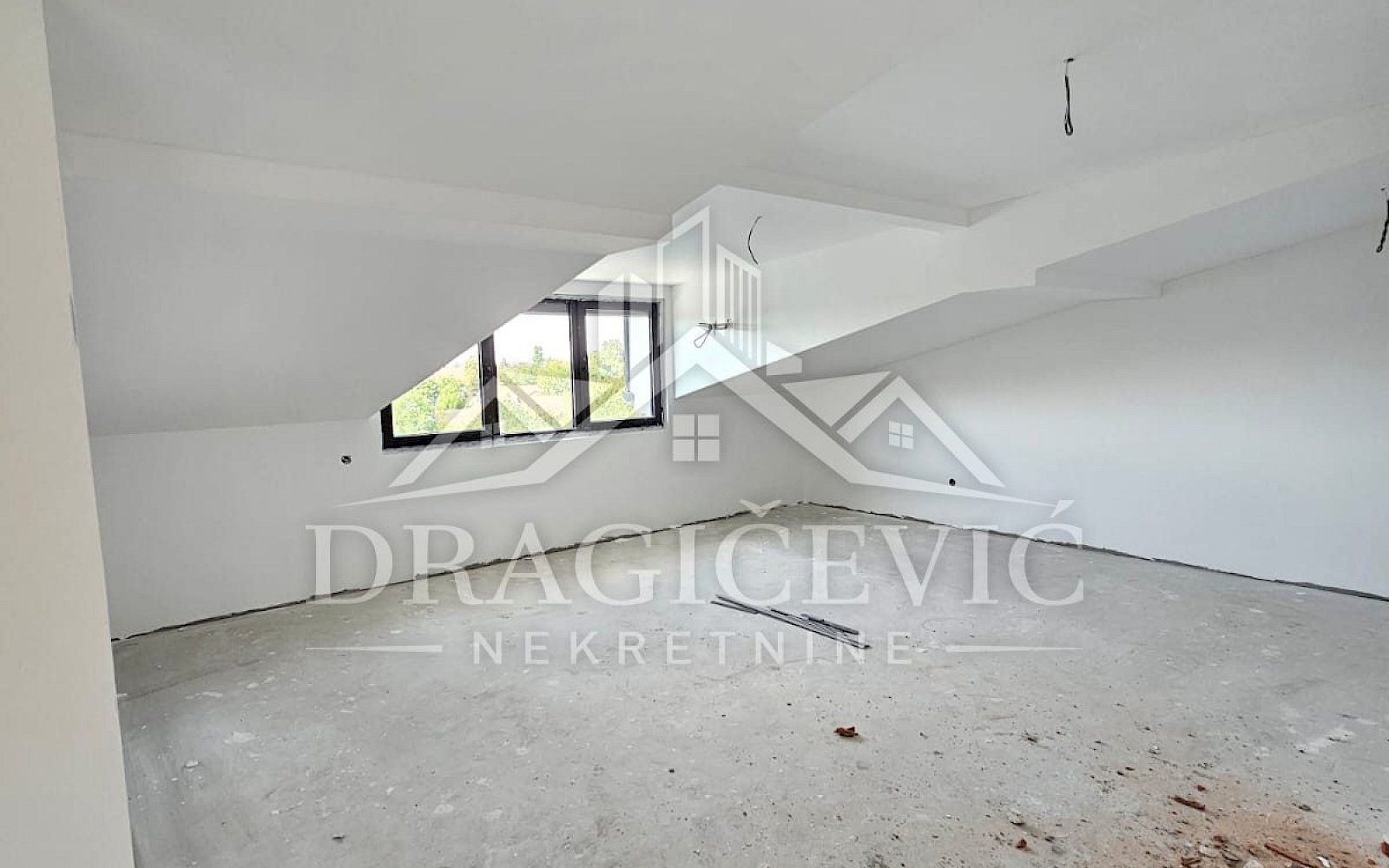 Borča novogradnja 51m2 + parking mesto