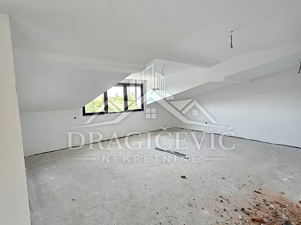 Borča novogradnja 51m2 + parking mesto