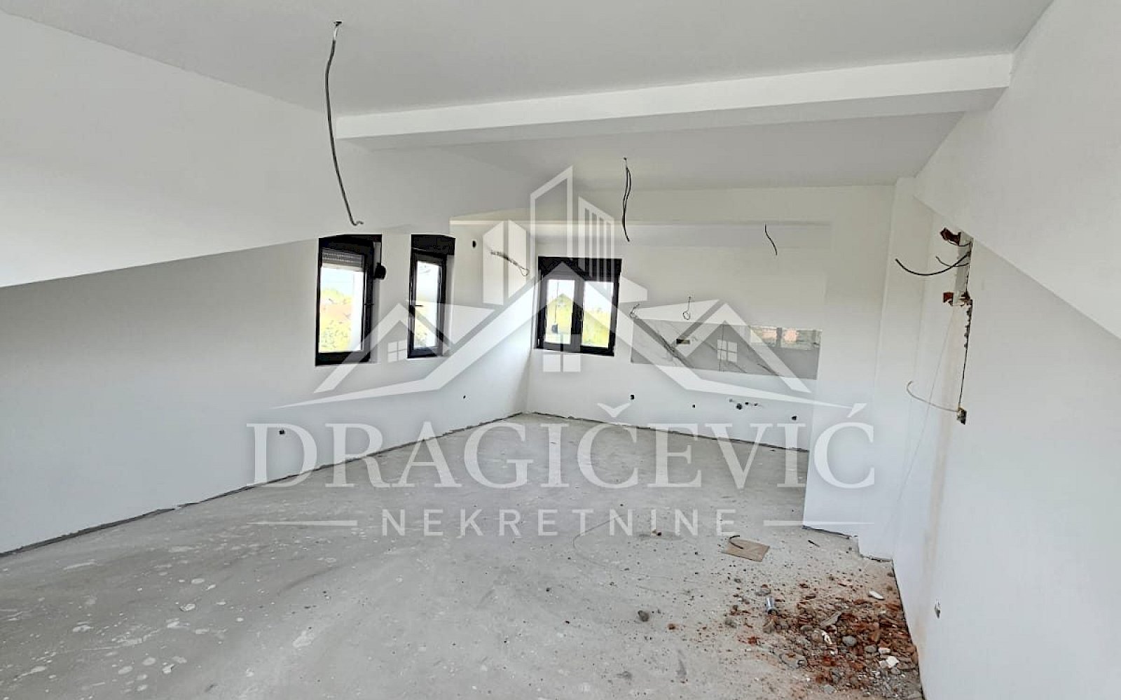Borča novogradnja stan 65m2 + parking mesto