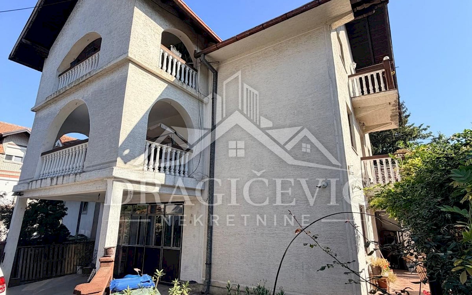 Kuća na Novom Beogradu 280m2