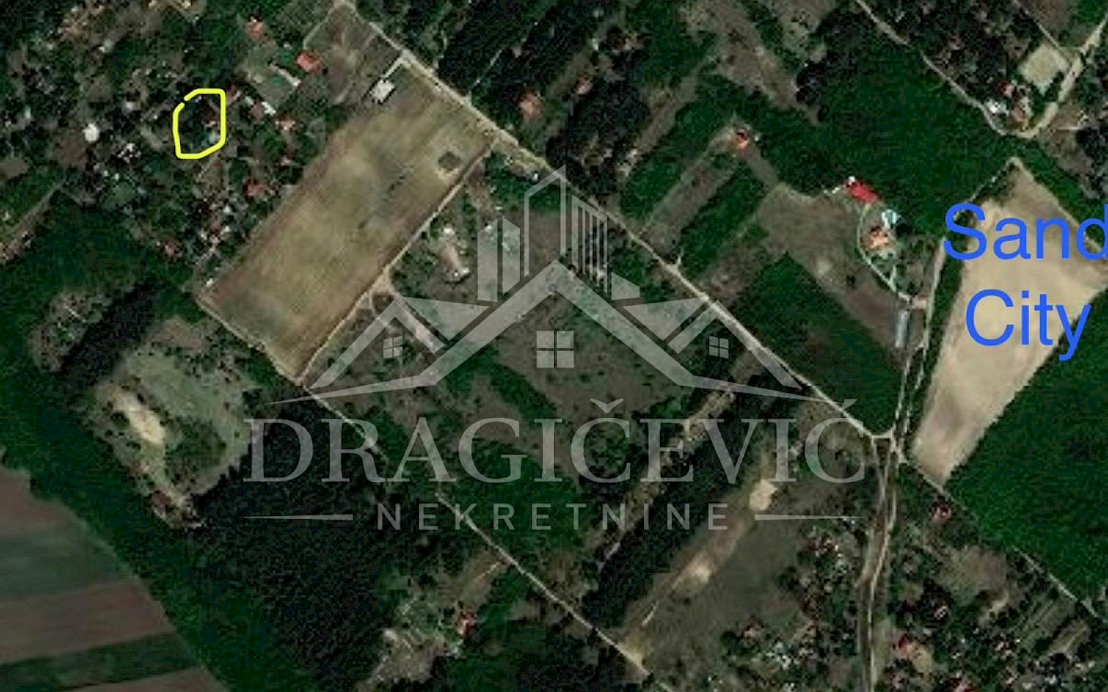 Plac 14 ari sa započetim objektom 100m2